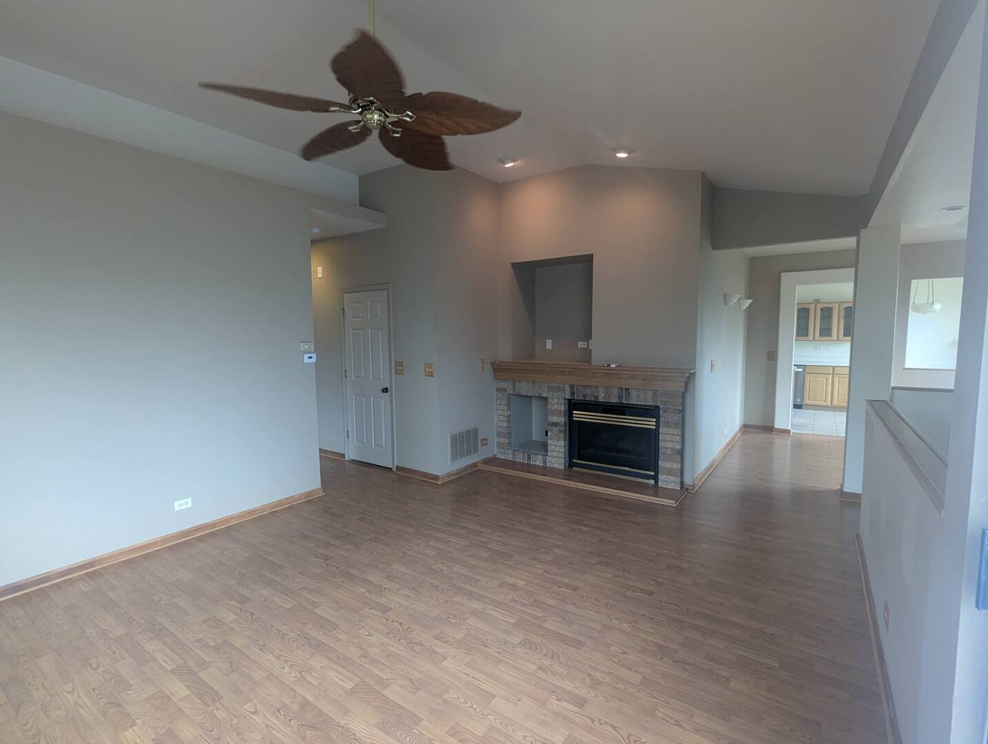 432 E THORNHILL Lane, Palatine, IL 60074