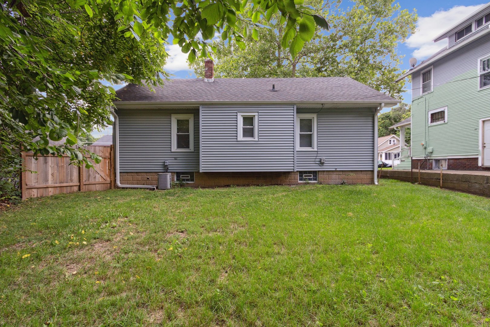 422 Miriam Avenue, Rockford, IL 61101