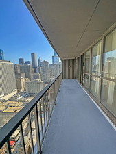 10 E ONTARIO Street #3912, Chicago, IL 60611