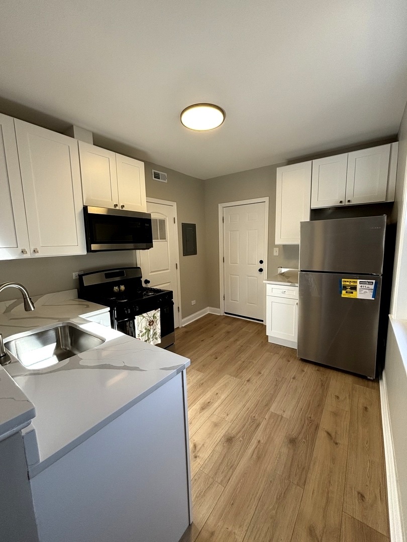 4741 N Keating Avenue, Chicago, IL 60630