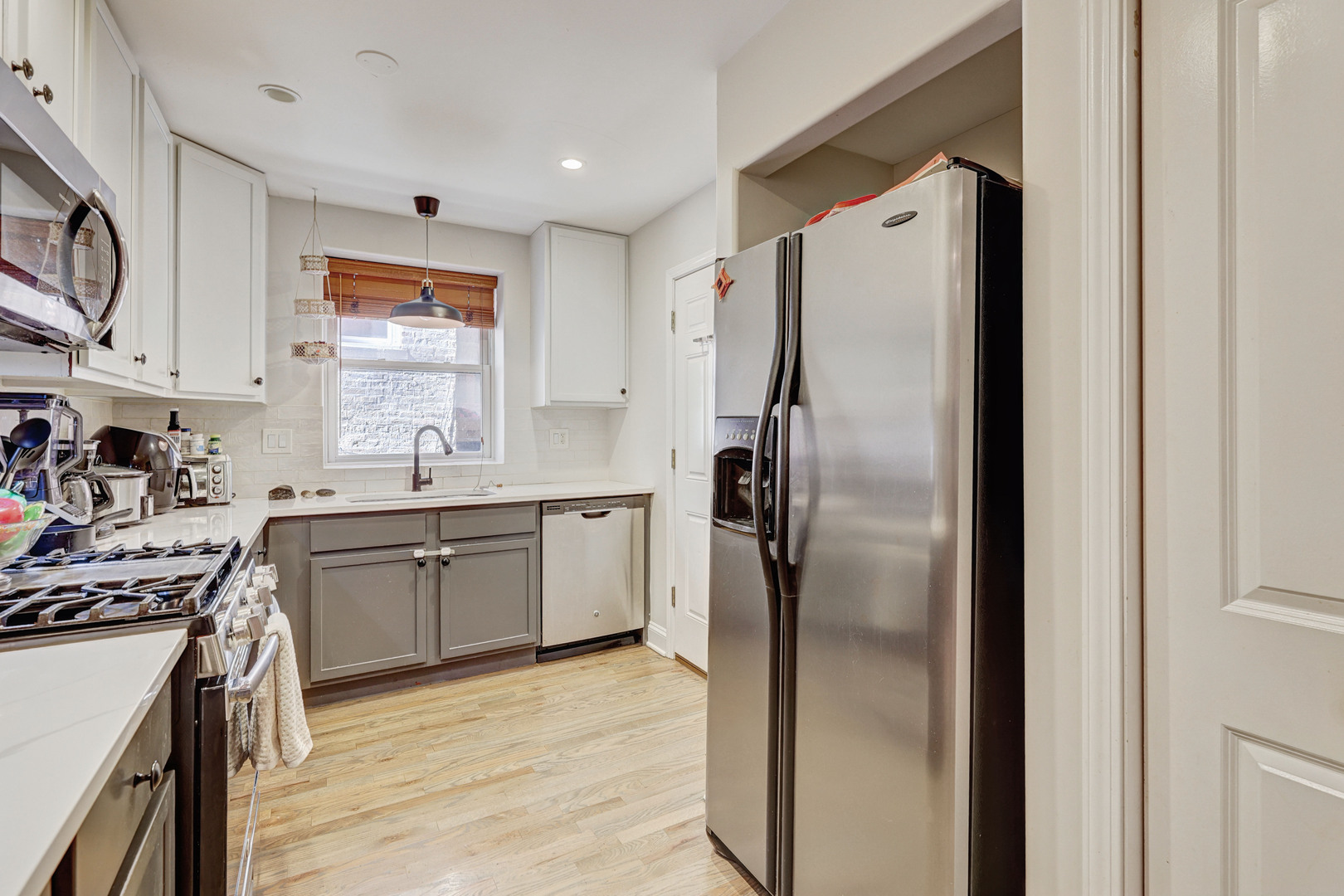 6620 N Ashland Avenue #1, Chicago, IL 60626