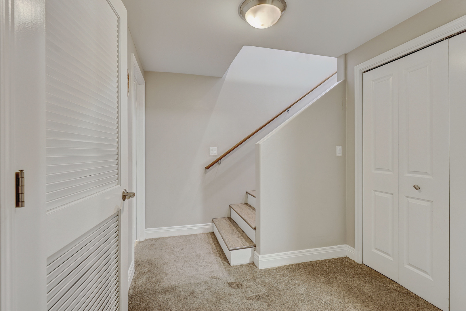 6620 N Ashland Avenue #1, Chicago, IL 60626