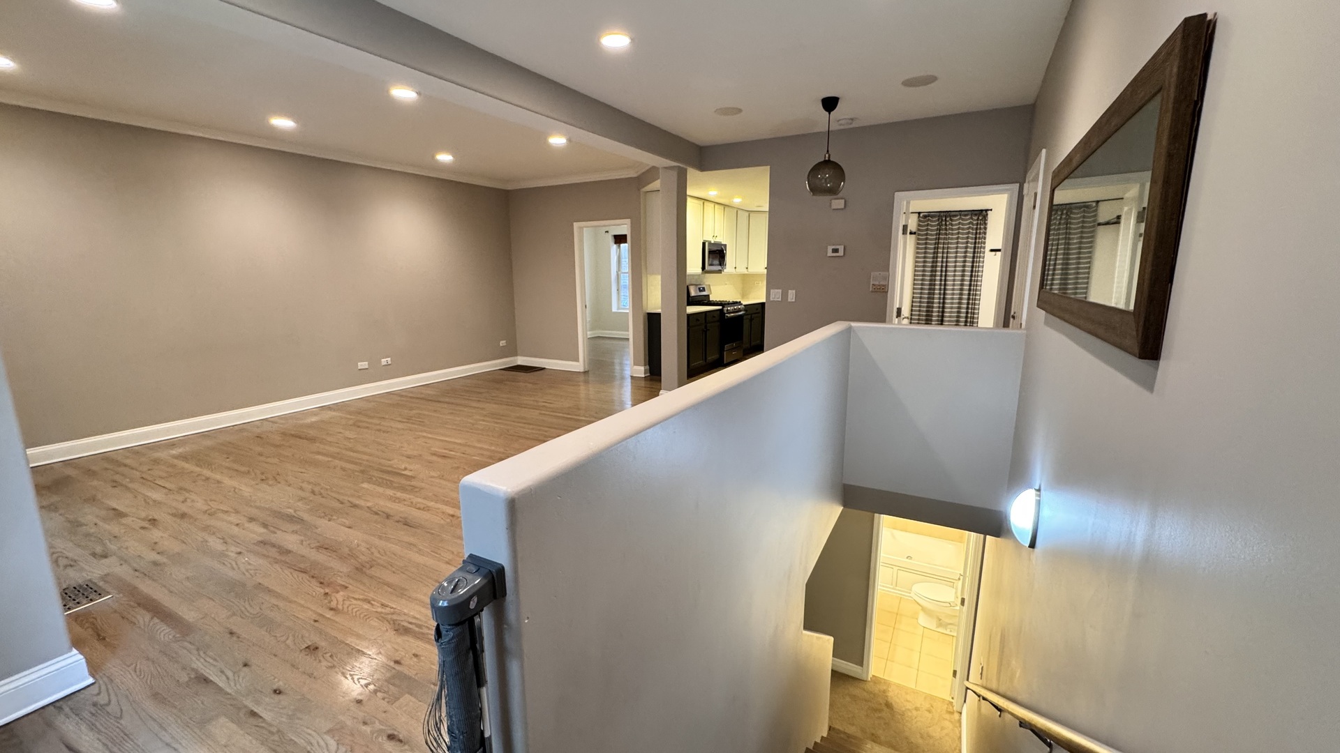 6620 N Ashland Avenue #1, Chicago, IL 60626