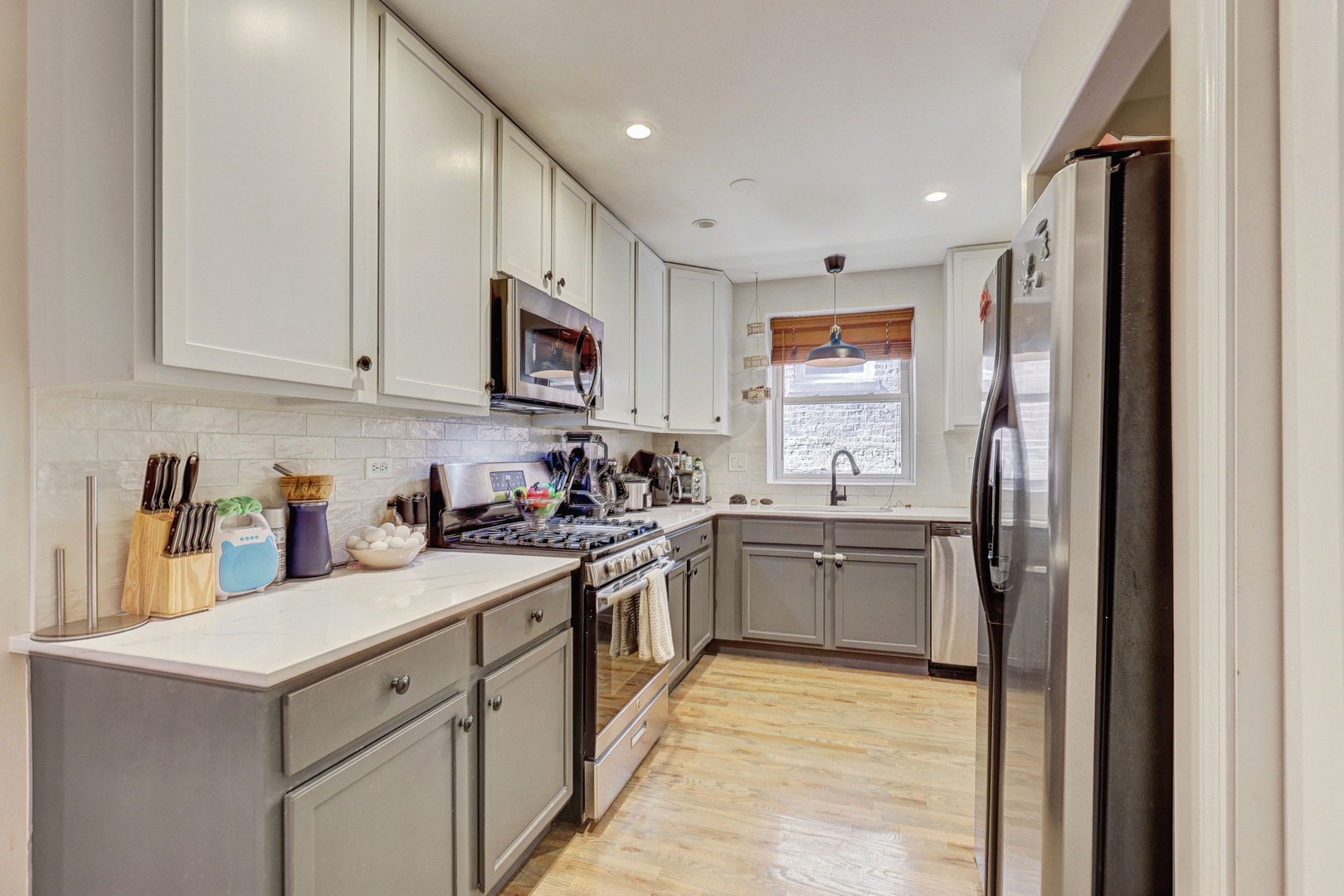 6620 N Ashland Avenue #1, Chicago, IL 60626