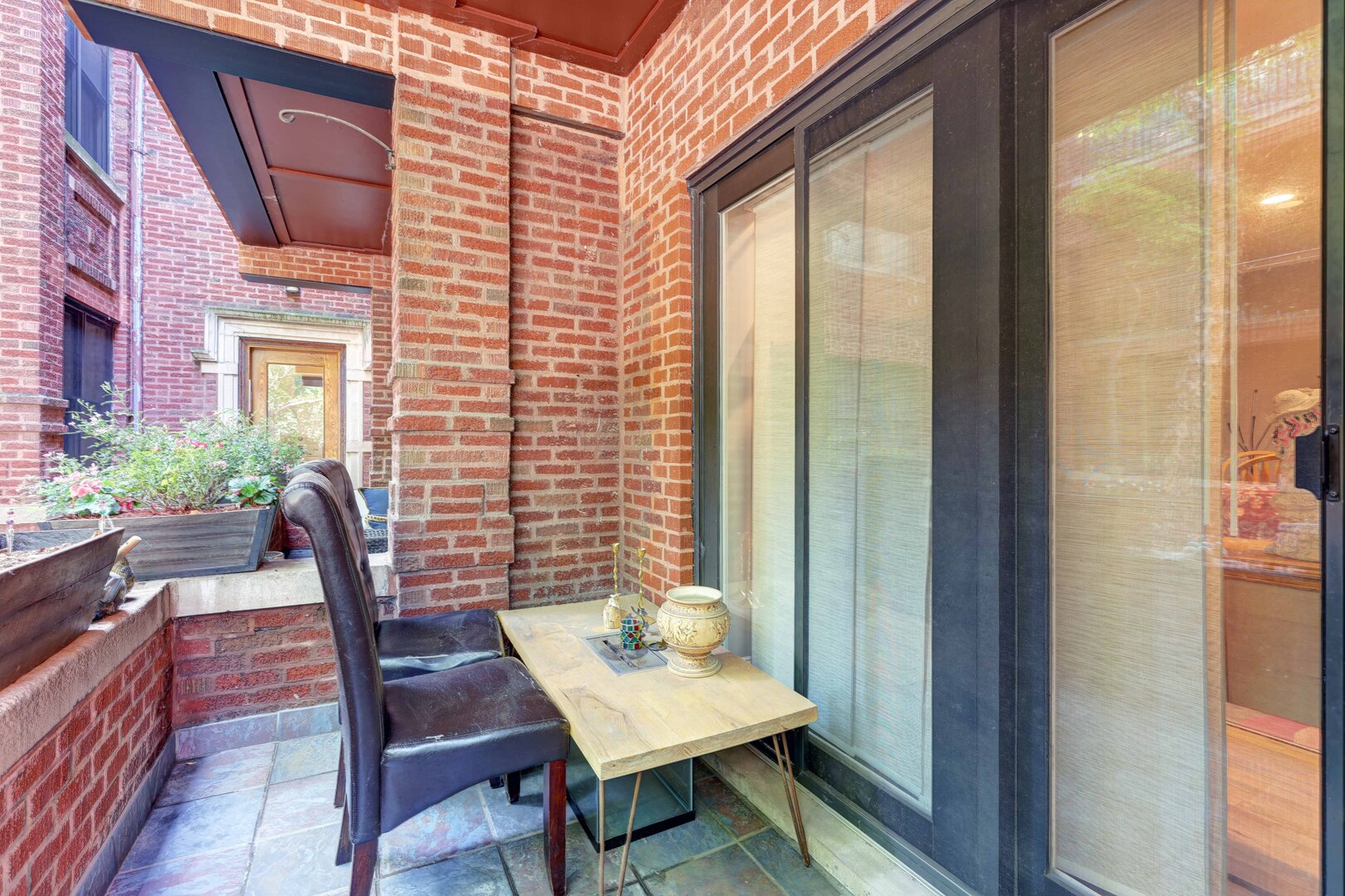 6620 N Ashland Avenue #1, Chicago, IL 60626