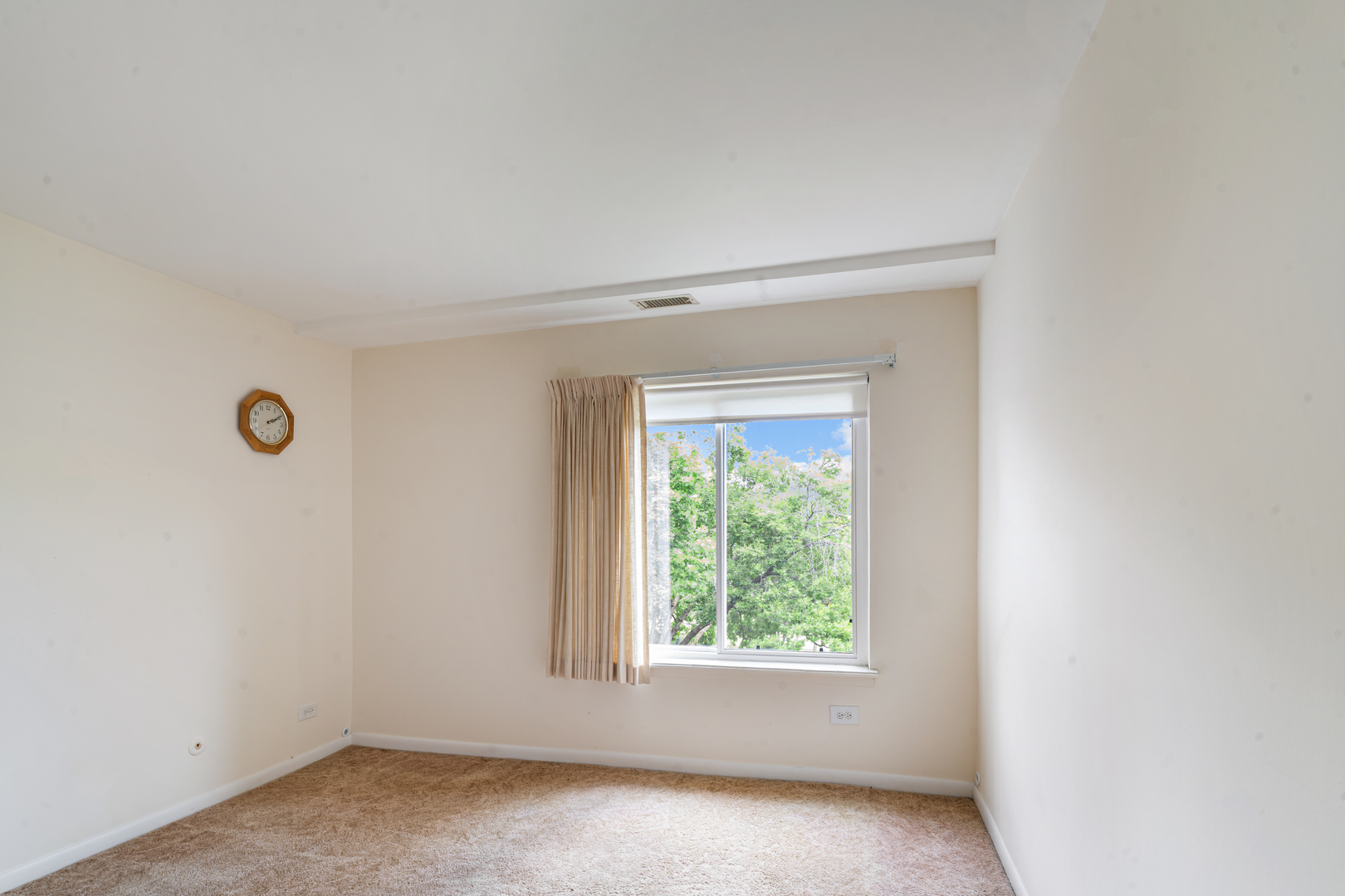 945 E Kenilworth Avenue #429, Palatine, IL 60074