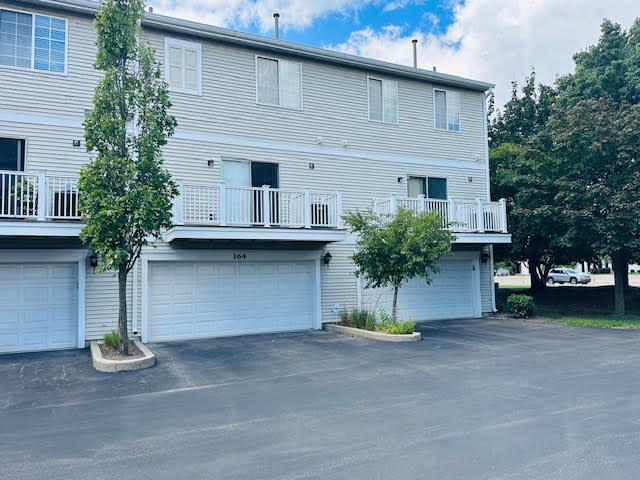 164 Lucerne Court, Wheeling, IL 60090