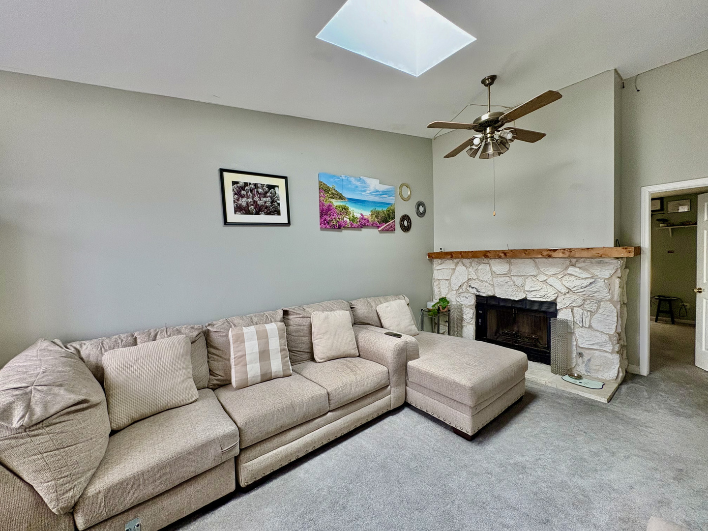 1463 Harvard Court, Carol Stream, IL 60188