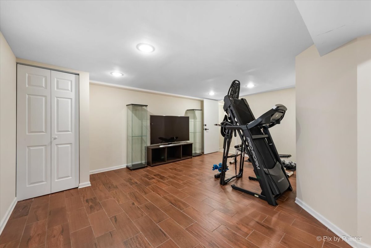 2097 N Ginger Creek Drive, Palatine, IL 60074