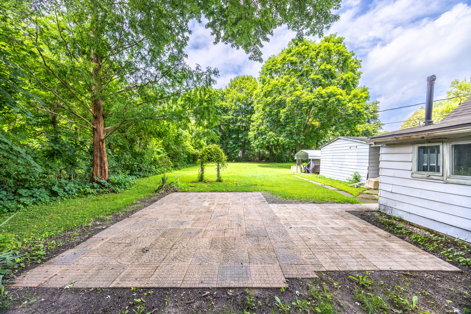 2603 Henzada Avenue, McHenry, IL 60050
