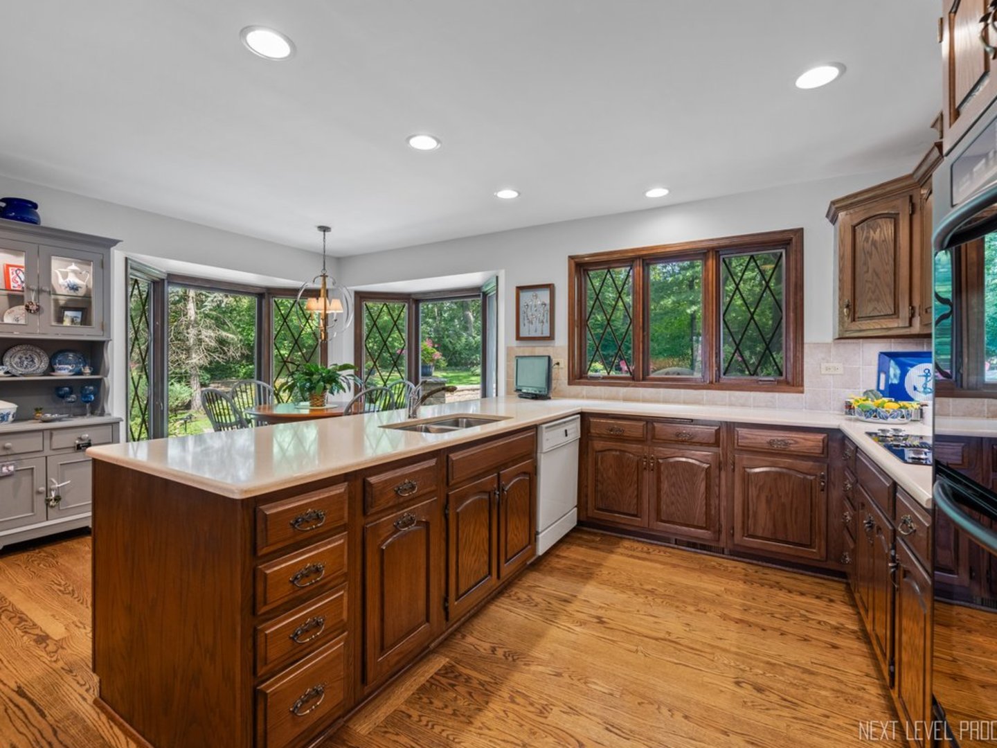 6181 Shorewood Court, Lisle, IL 60532
