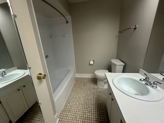 2821 Hobson Road #6, Woodridge, IL 60517