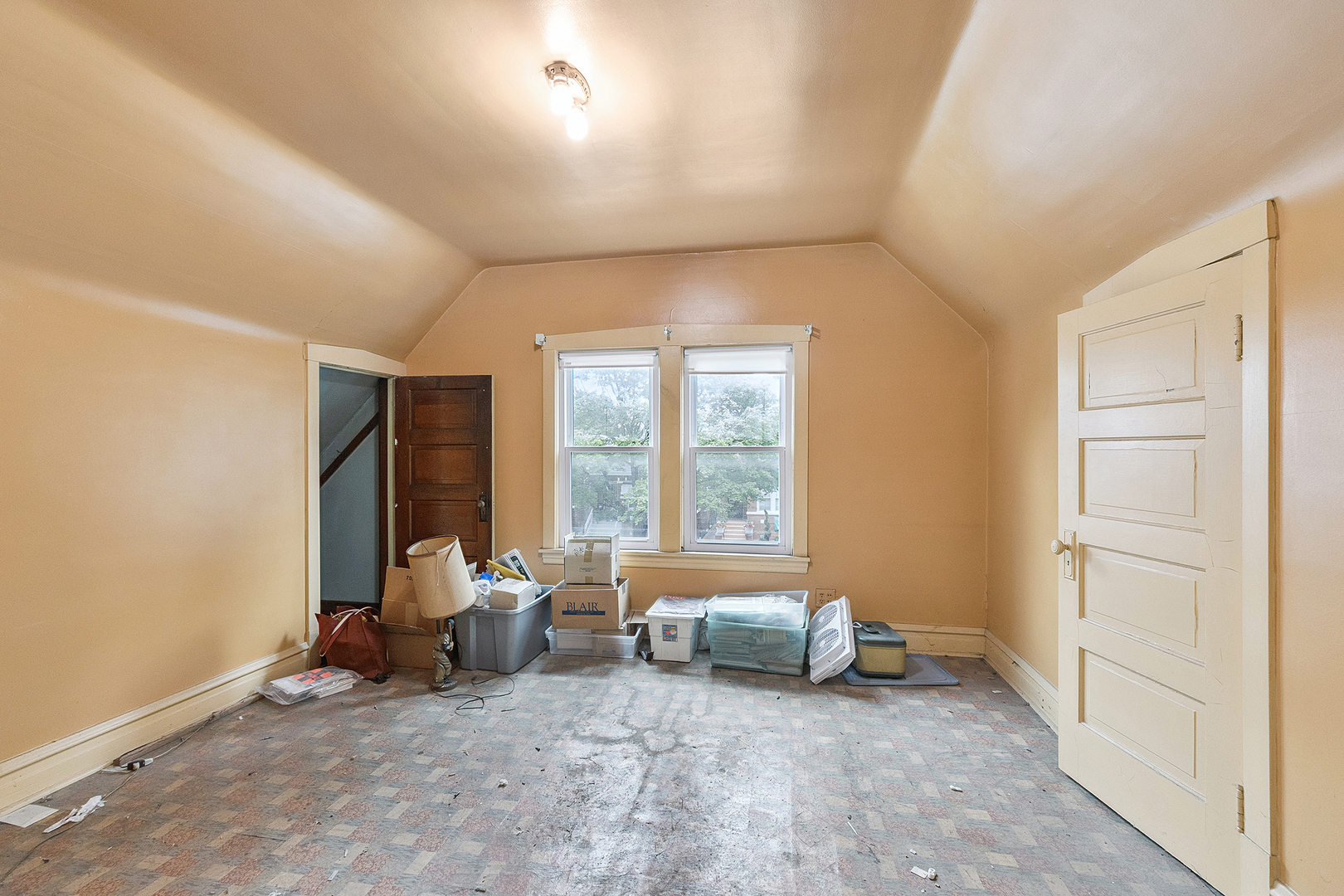 5740 S Trumbull Avenue, Chicago, IL 60629