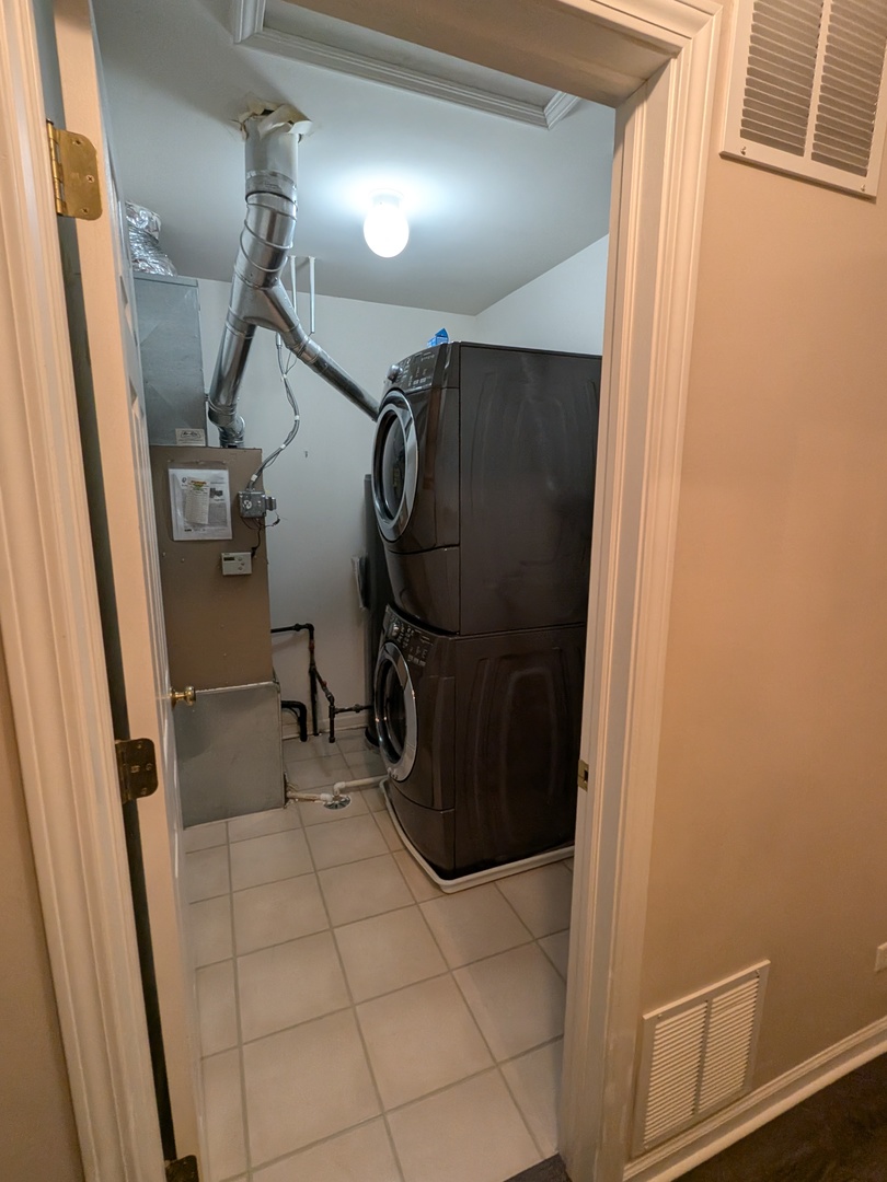 2365 Overlook Court, Naperville, IL 60563