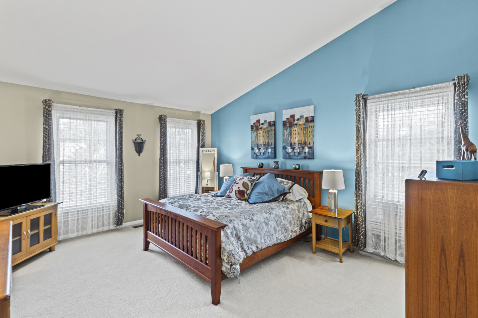 135 Arquilla Drive, Algonquin, IL 60102