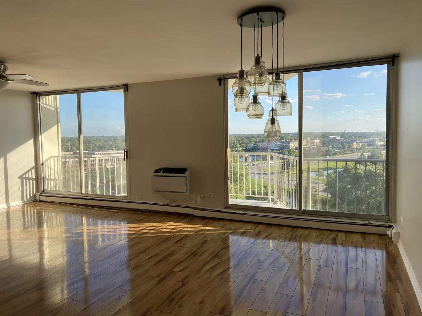 20 N Tower Road #9D, Oak Brook, IL 60523