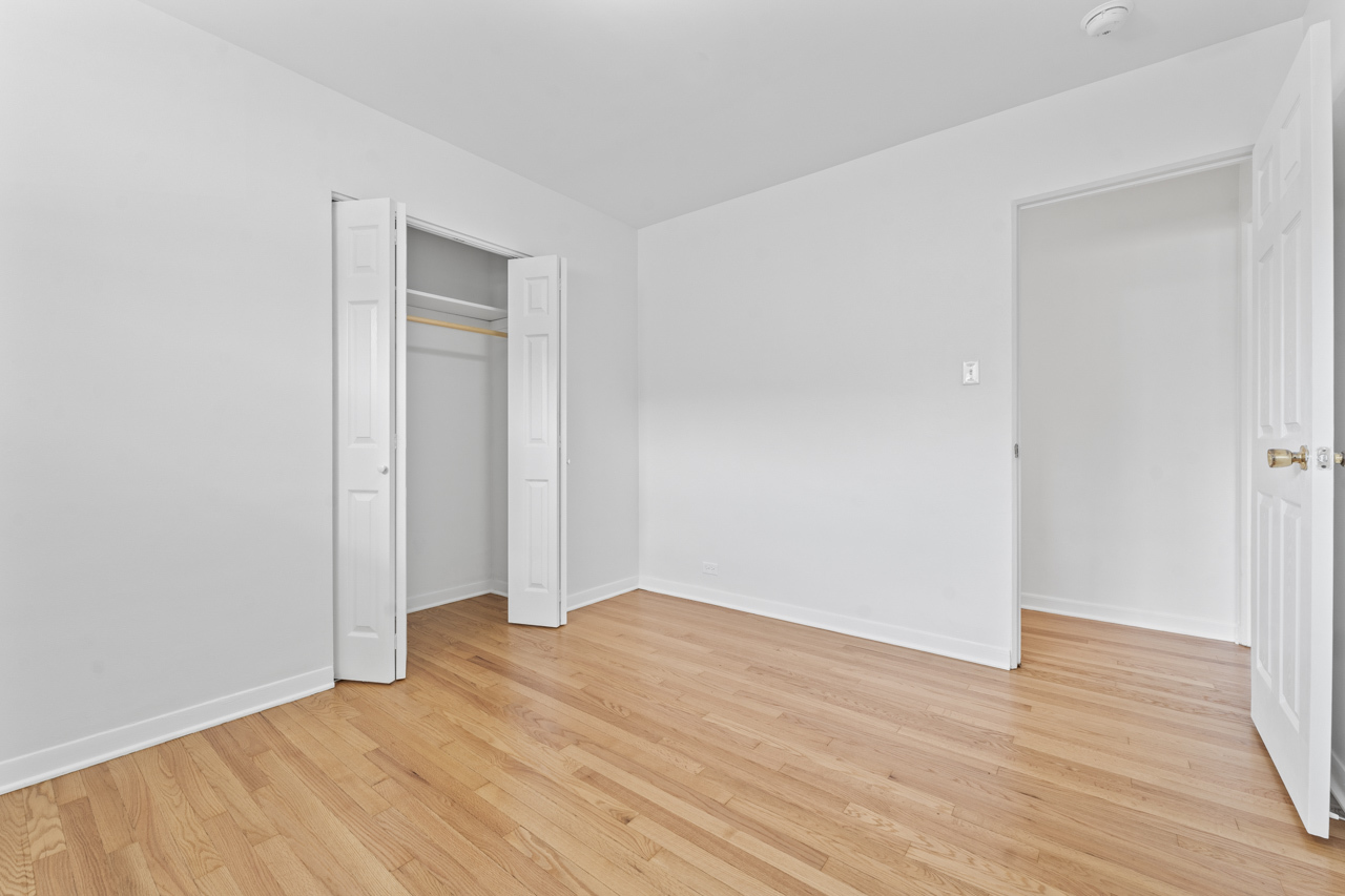 702 N Pine Street, Mount Prospect, IL 60056