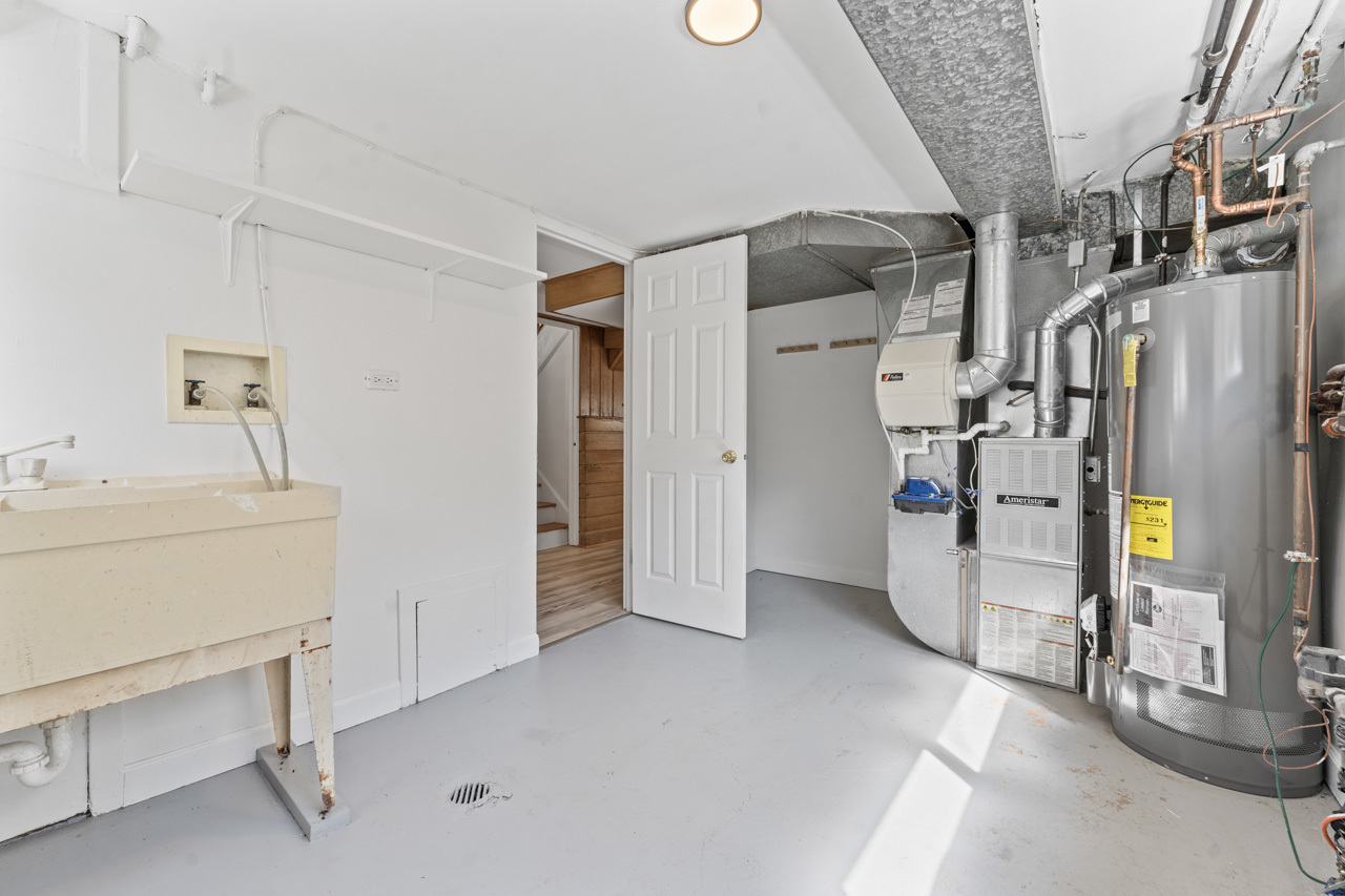 702 N Pine Street, Mount Prospect, IL 60056