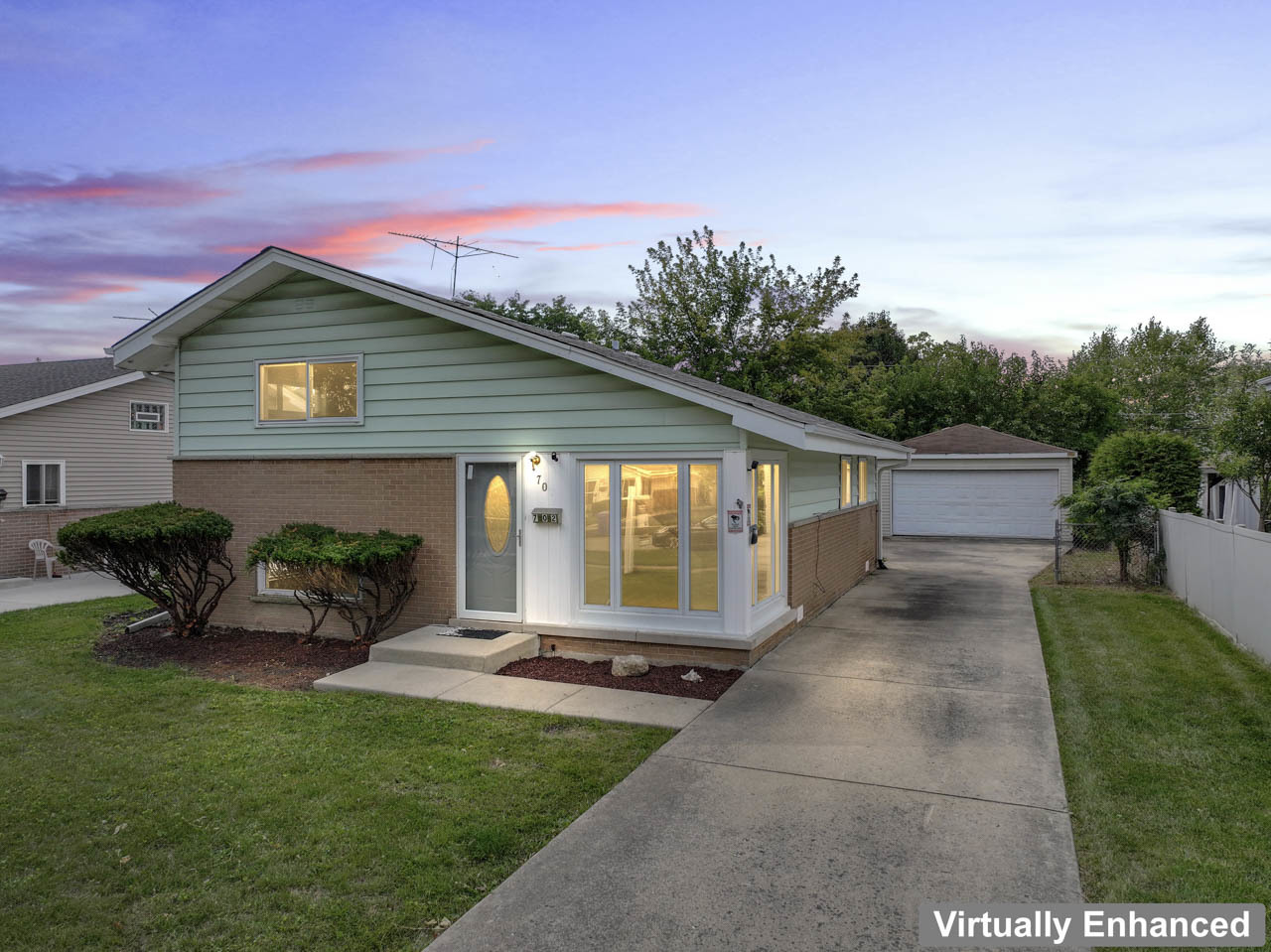 702 N Pine Street, Mount Prospect, IL 60056
