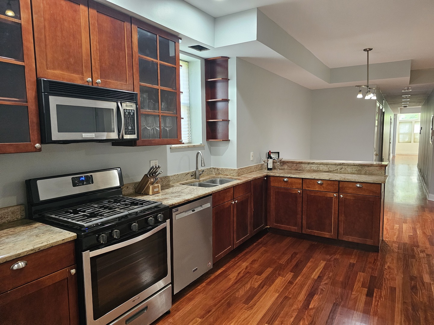 1520 E Marquette Road #2B, Chicago, IL 60637