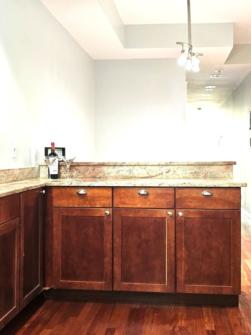 1520 E Marquette Road #2B, Chicago, IL 60637