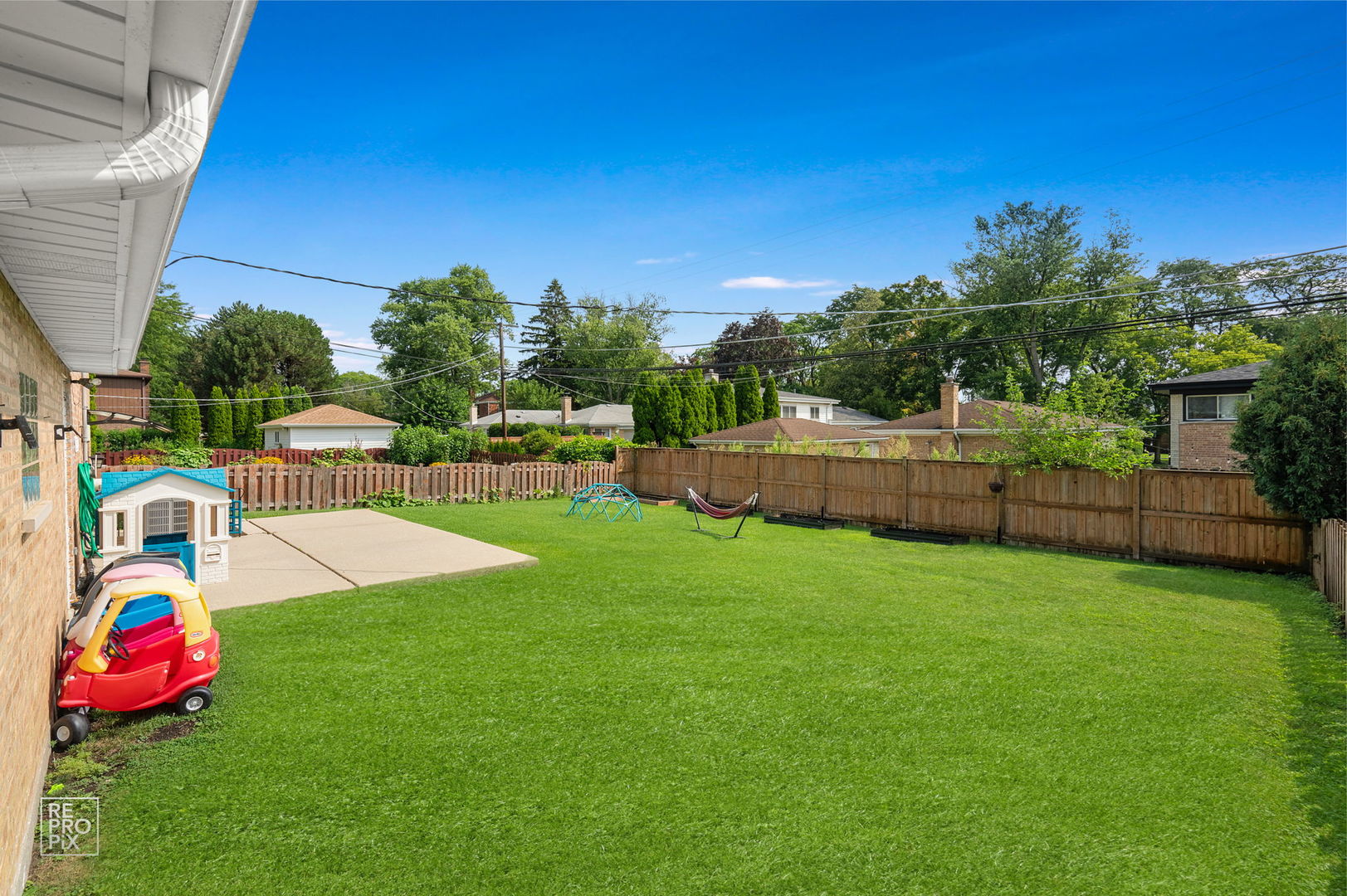 9833 Keystone Avenue, Skokie, IL 60076