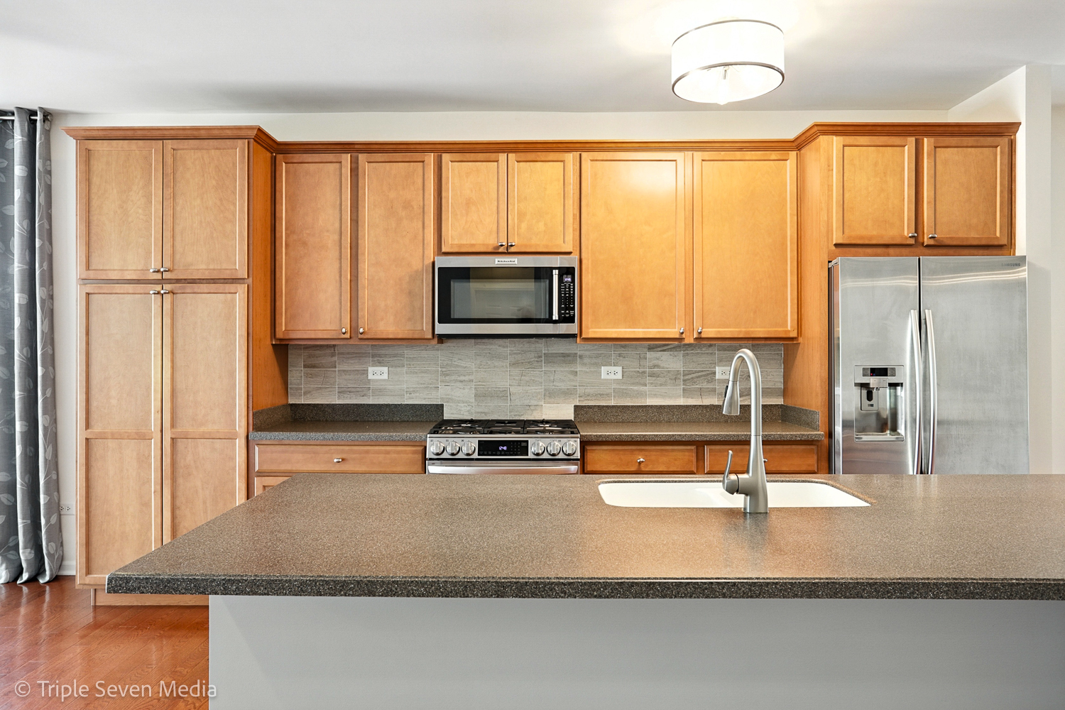 1884 Glenwood Circle #B, Sugar Grove, IL 60554