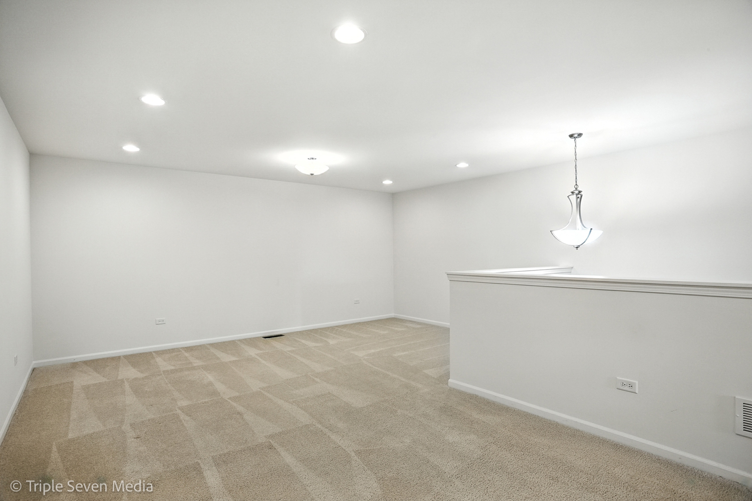 1884 Glenwood Circle #B, Sugar Grove, IL 60554
