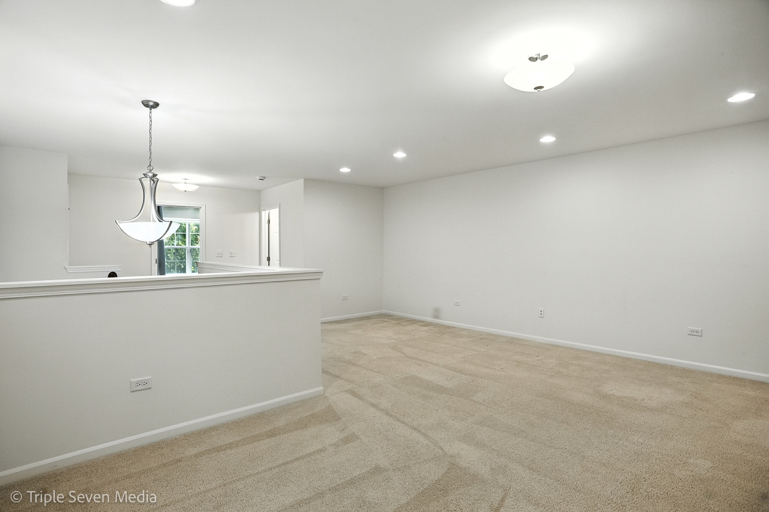 1884 Glenwood Circle #B, Sugar Grove, IL 60554