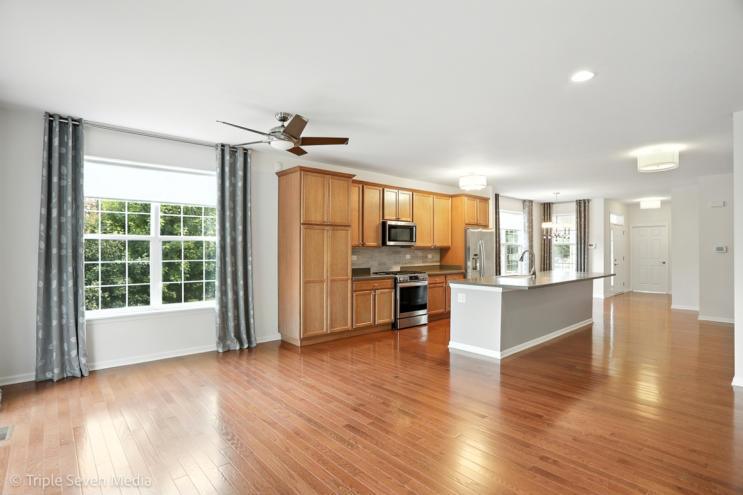 1884 Glenwood Circle #B, Sugar Grove, IL 60554
