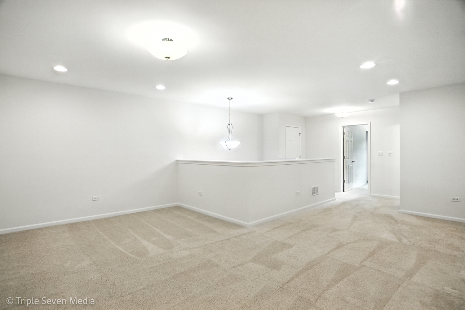 1884 Glenwood Circle #B, Sugar Grove, IL 60554