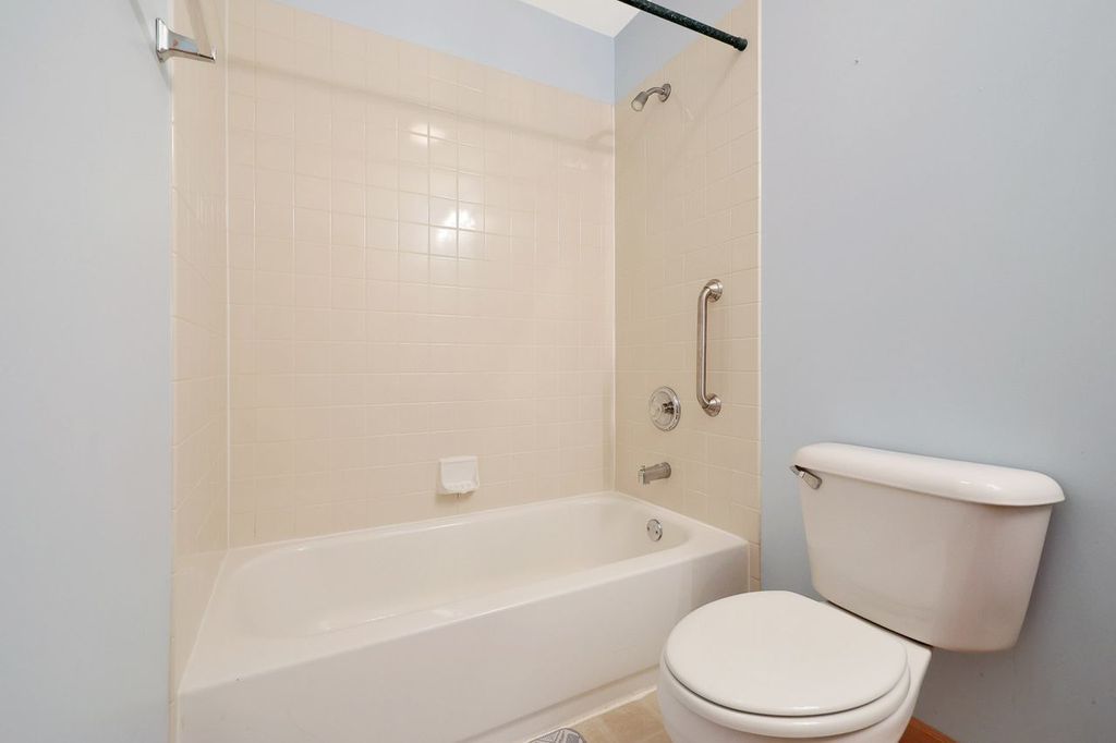 2031 Dawn Lane, Zion, IL 60099