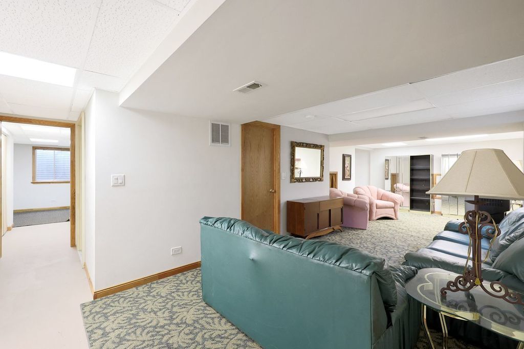 2031 Dawn Lane, Zion, IL 60099