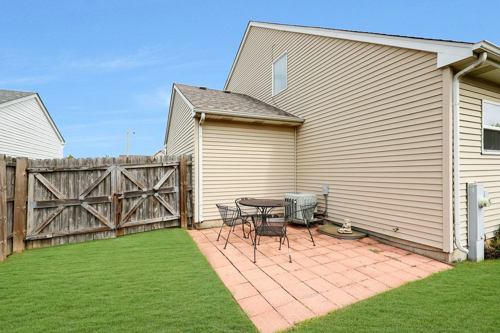 2031 Dawn Lane, Zion, IL 60099