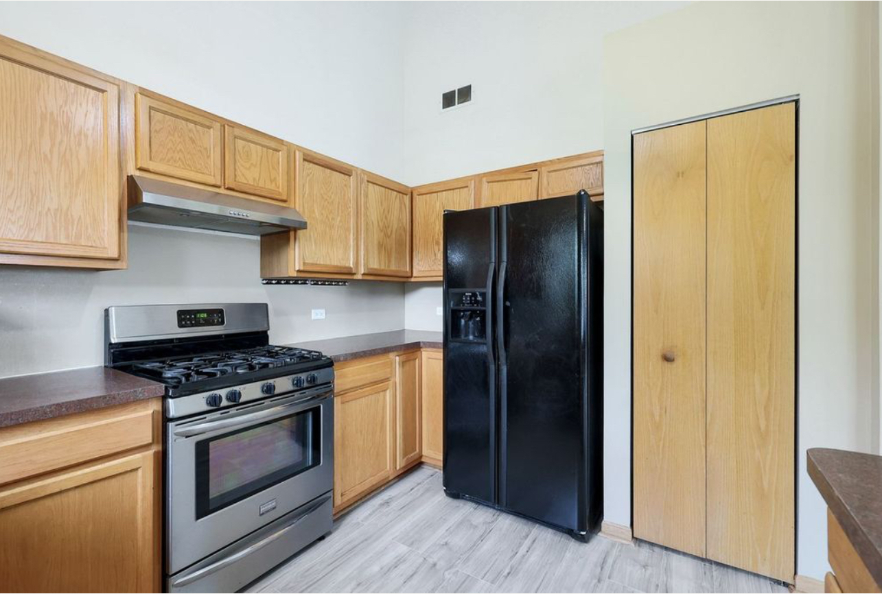 2031 Dawn Lane, Zion, IL 60099