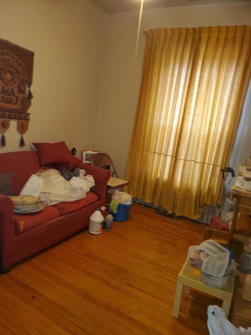 2234 E 70th Place #1, Chicago, IL 60649