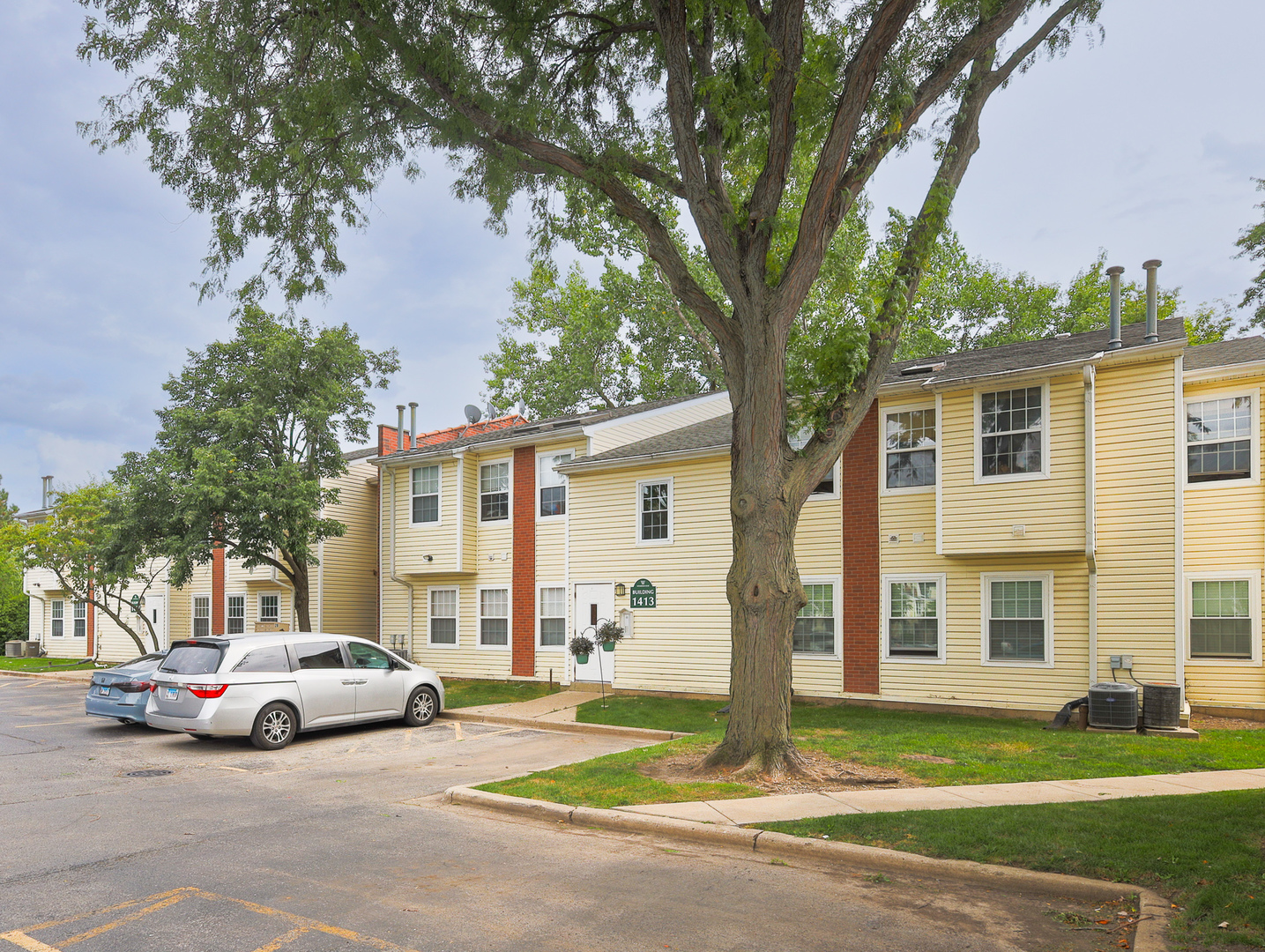 1417 E Wyndham Circle #103, Palatine, IL 60074