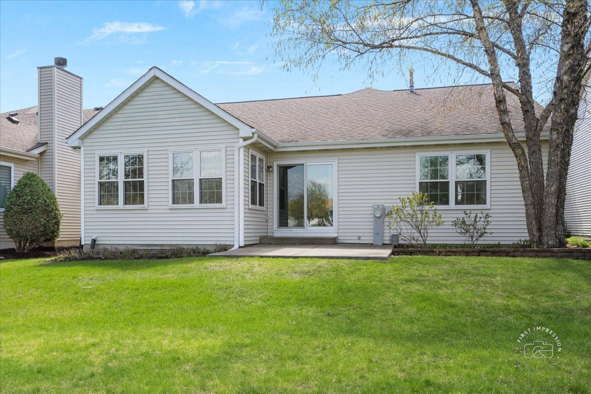 21600 W Larch Drive, Plainfield, IL 60544
