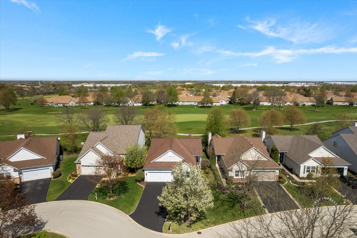21600 W Larch Drive, Plainfield, IL 60544
