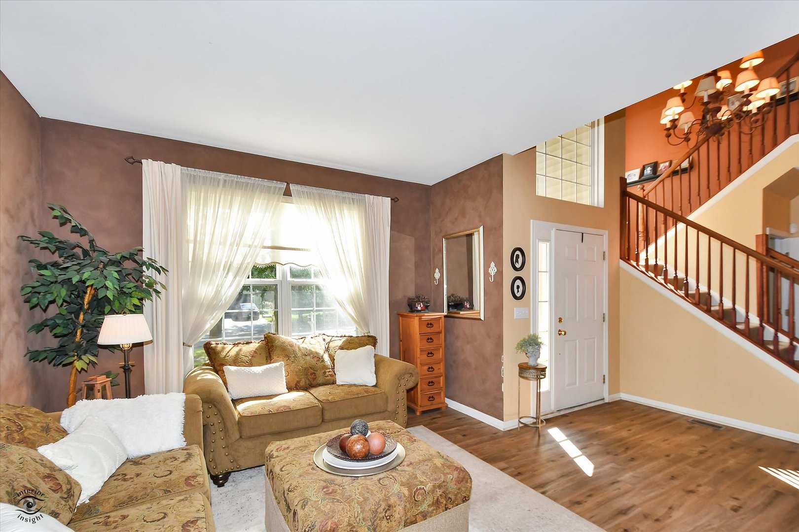 2437 Deer point Drive, Montgomery, IL 60538
