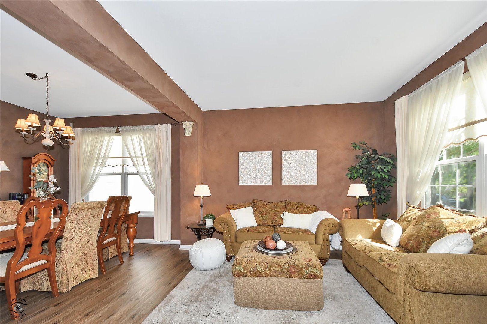2437 Deer point Drive, Montgomery, IL 60538
