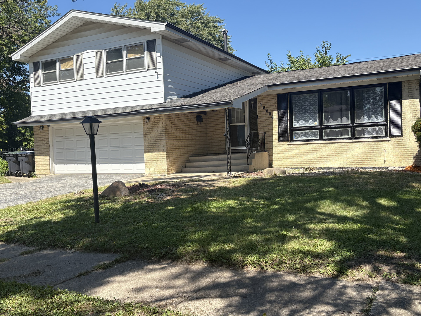 16006 Avalon Avenue, South Holland, IL 60473