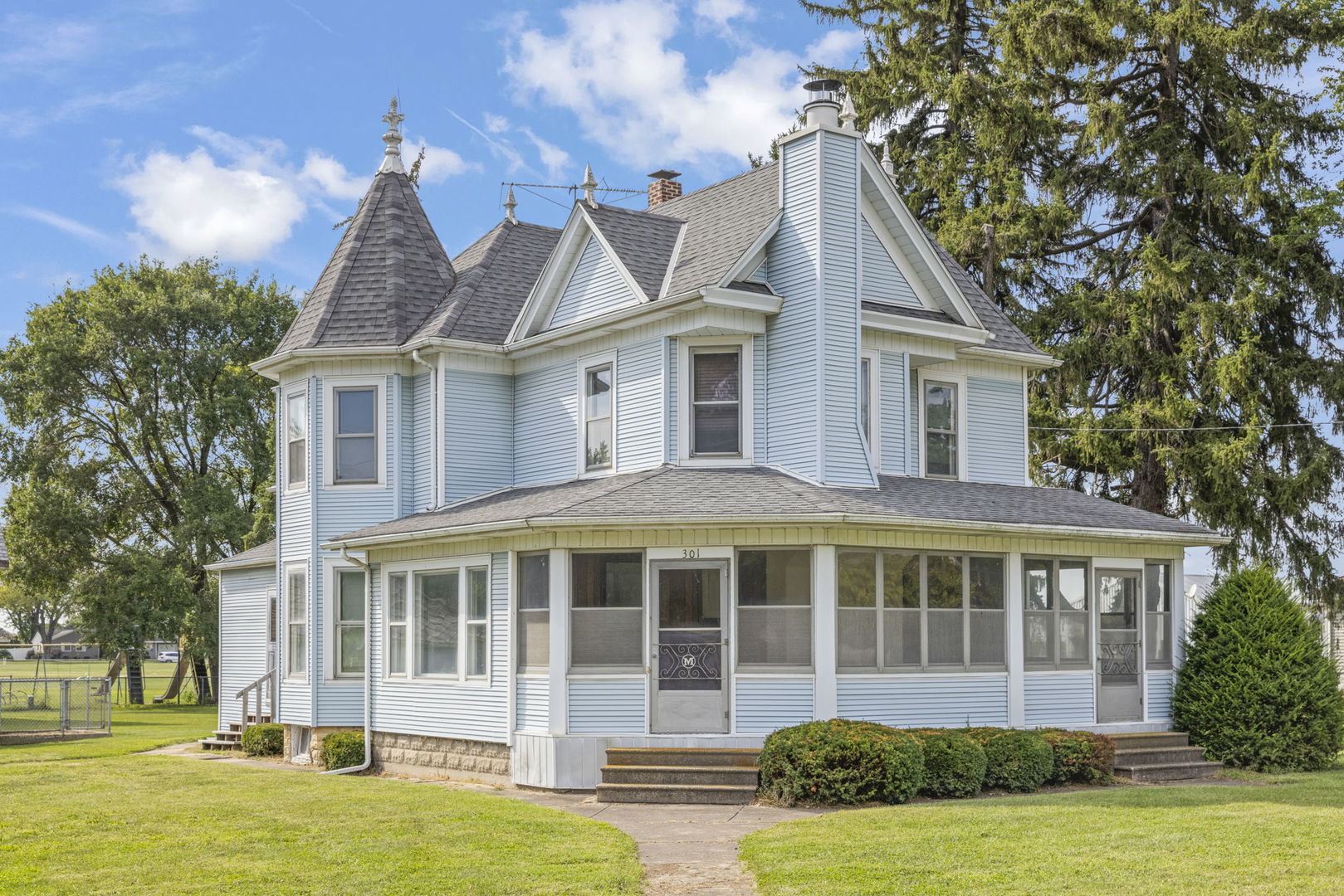 301 N Main Street, Herscher, IL 60941