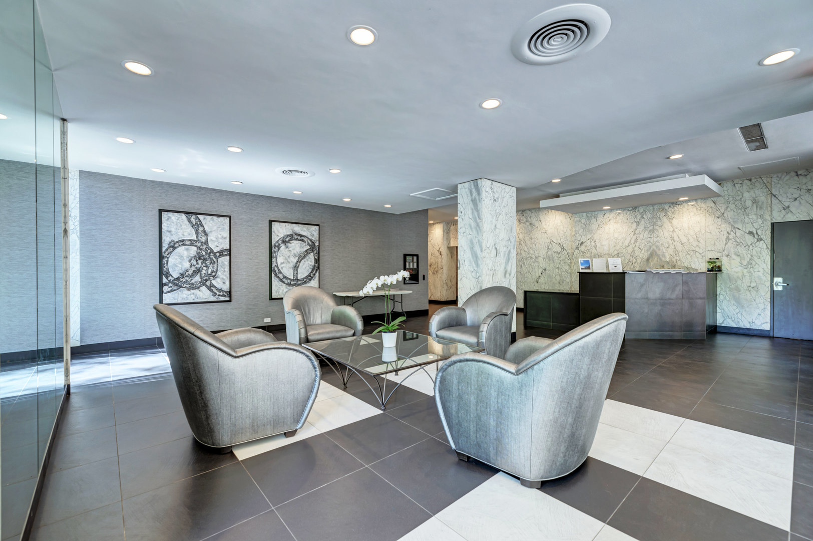 222 E PEARSON Street #1707, Chicago, IL 60611
