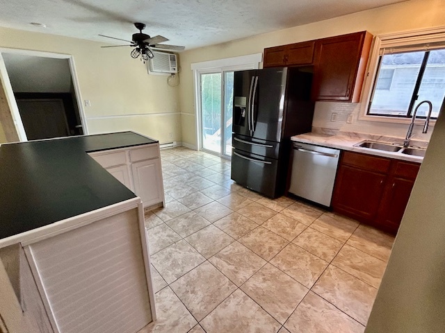 1014 Laesch Avenue, Bloomington, IL 61704