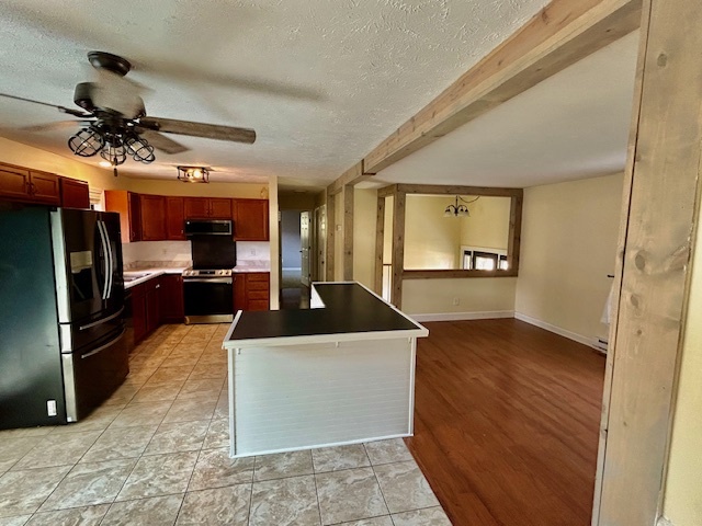 1014 Laesch Avenue, Bloomington, IL 61704