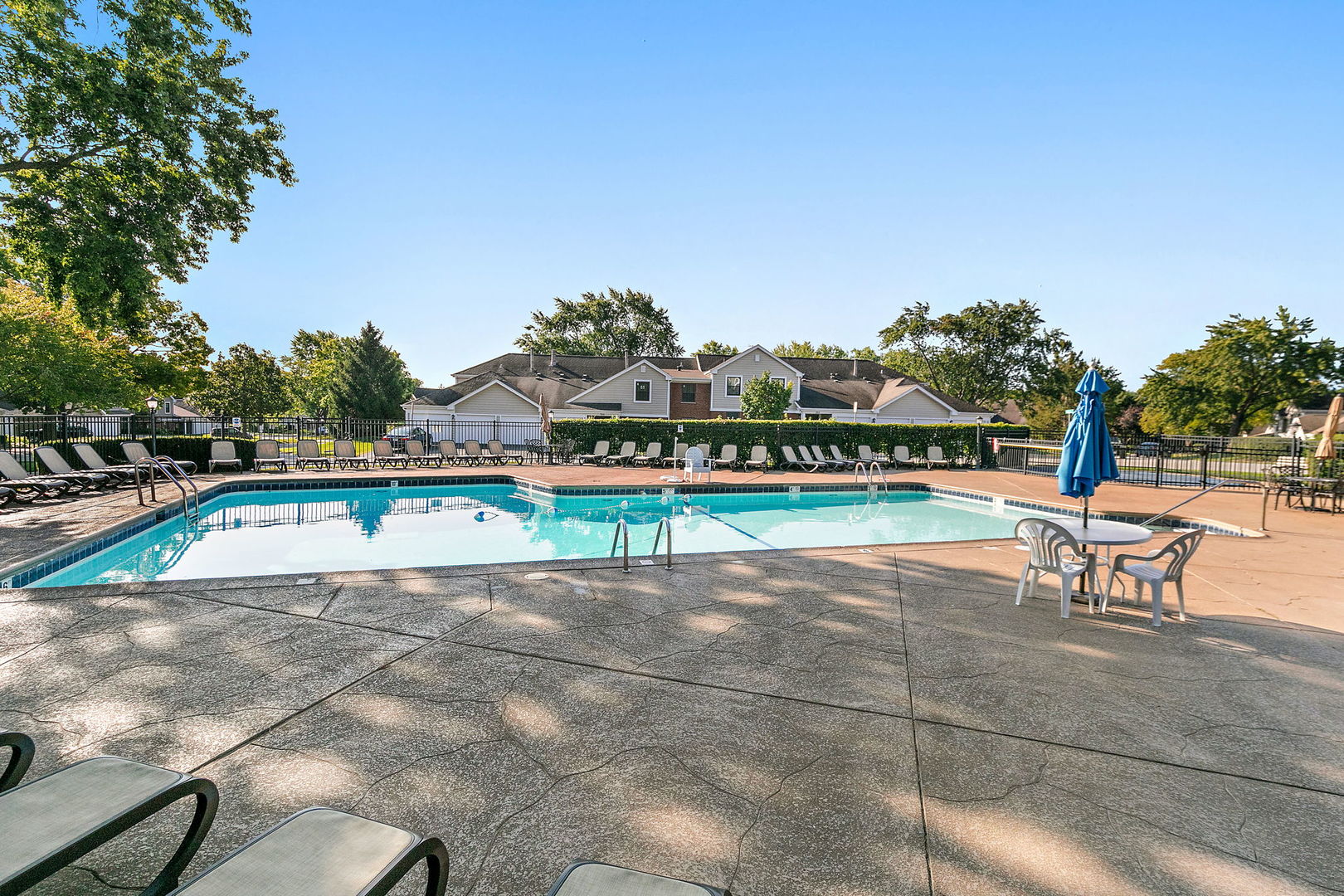 67 Margate Court #A2, Schaumburg, IL 60193