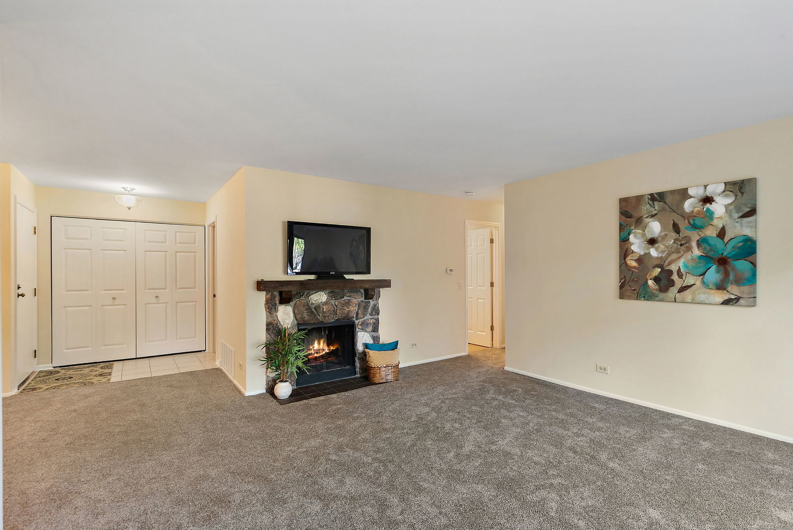 67 Margate Court #A2, Schaumburg, IL 60193