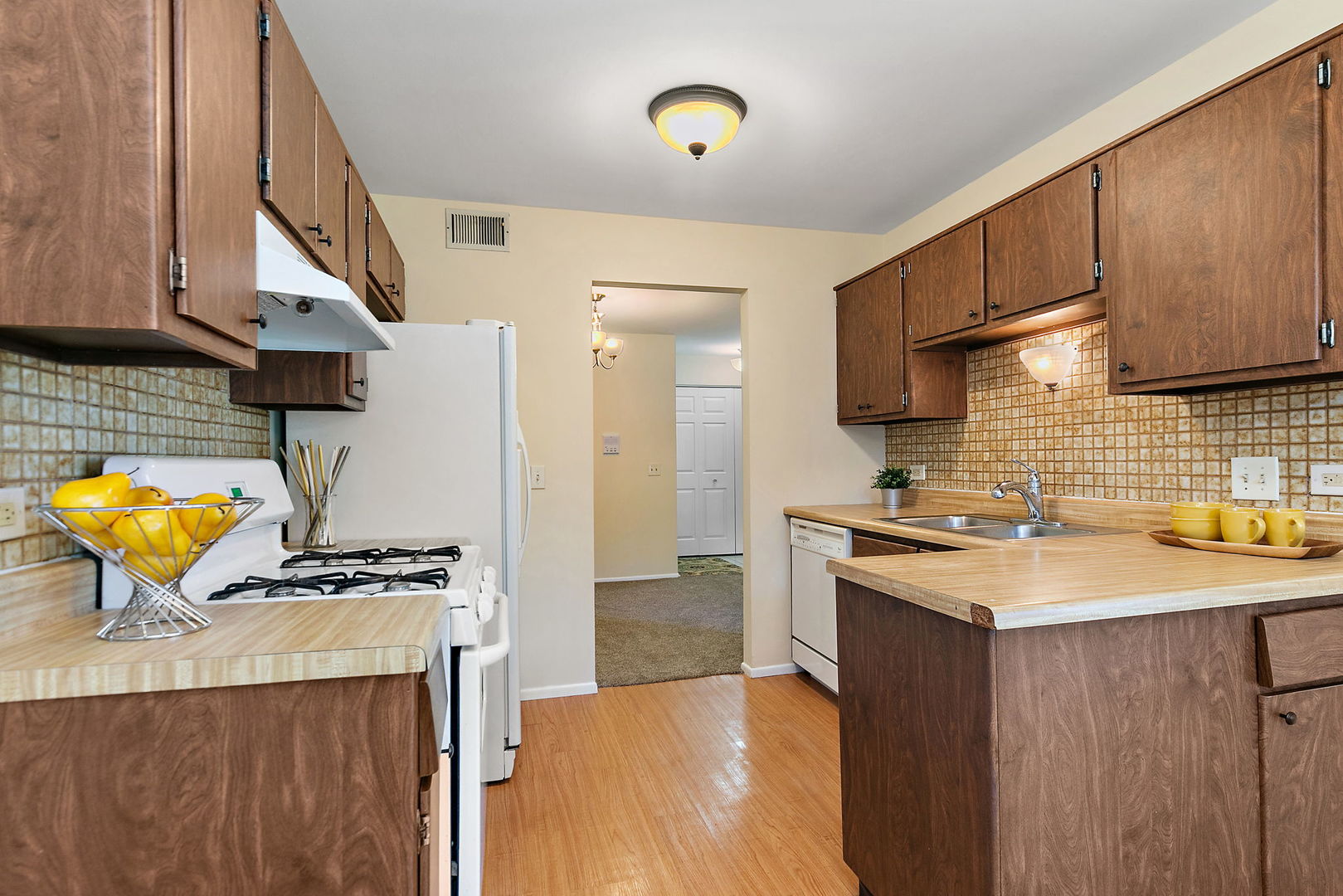 67 Margate Court #A2, Schaumburg, IL 60193