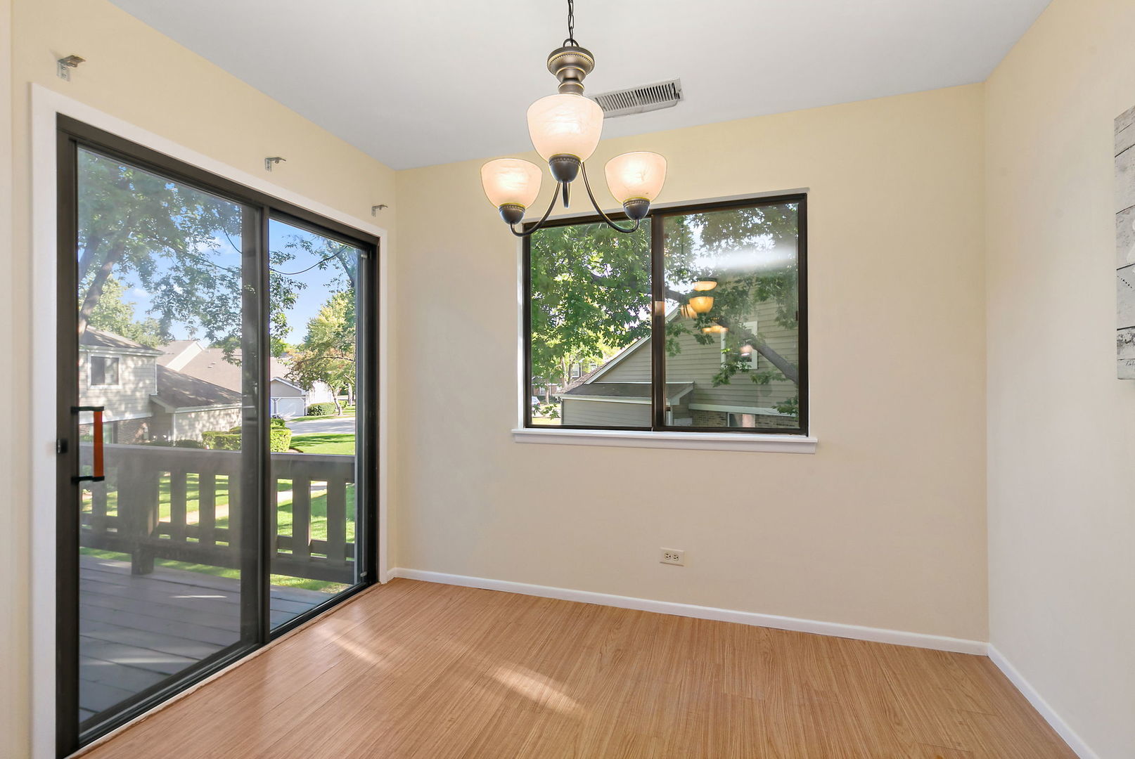 67 Margate Court #A2, Schaumburg, IL 60193